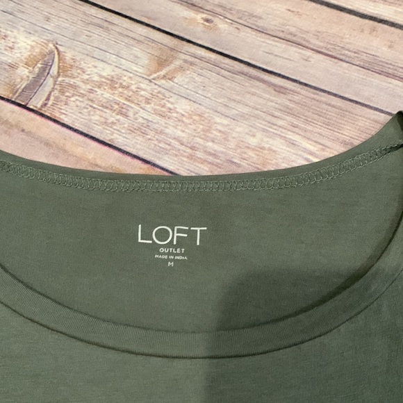 LOFT medium bell sleeve shirt - Picture 3 of 4
